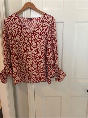 Vince Camuto Red and Cream Ikat V-Neck Blouse